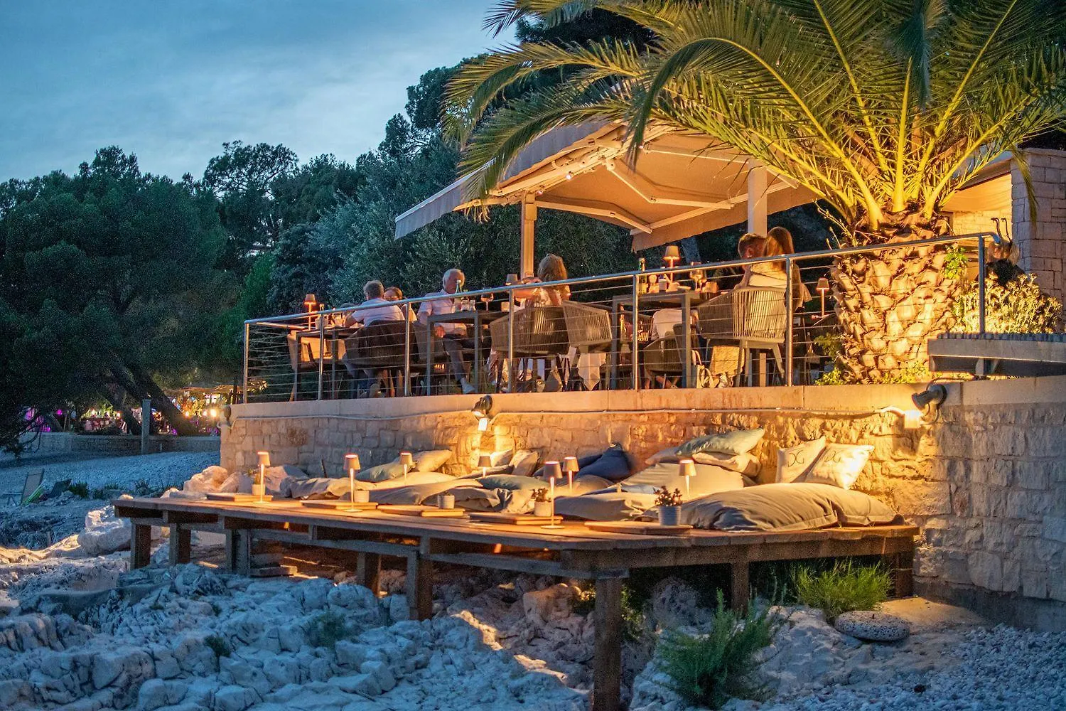Beeindruckendes Apartment Direkt Am Strand, Gute Taxibootverbindungen Nach Rovinj Altstadt
