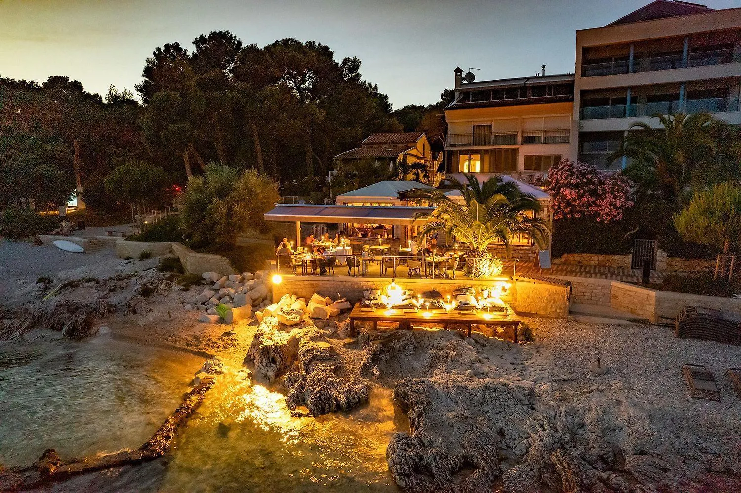 Beeindruckendes Apartment Direkt Am Strand, Gute Taxibootverbindungen Nach Rovinj Altstadt 0*,