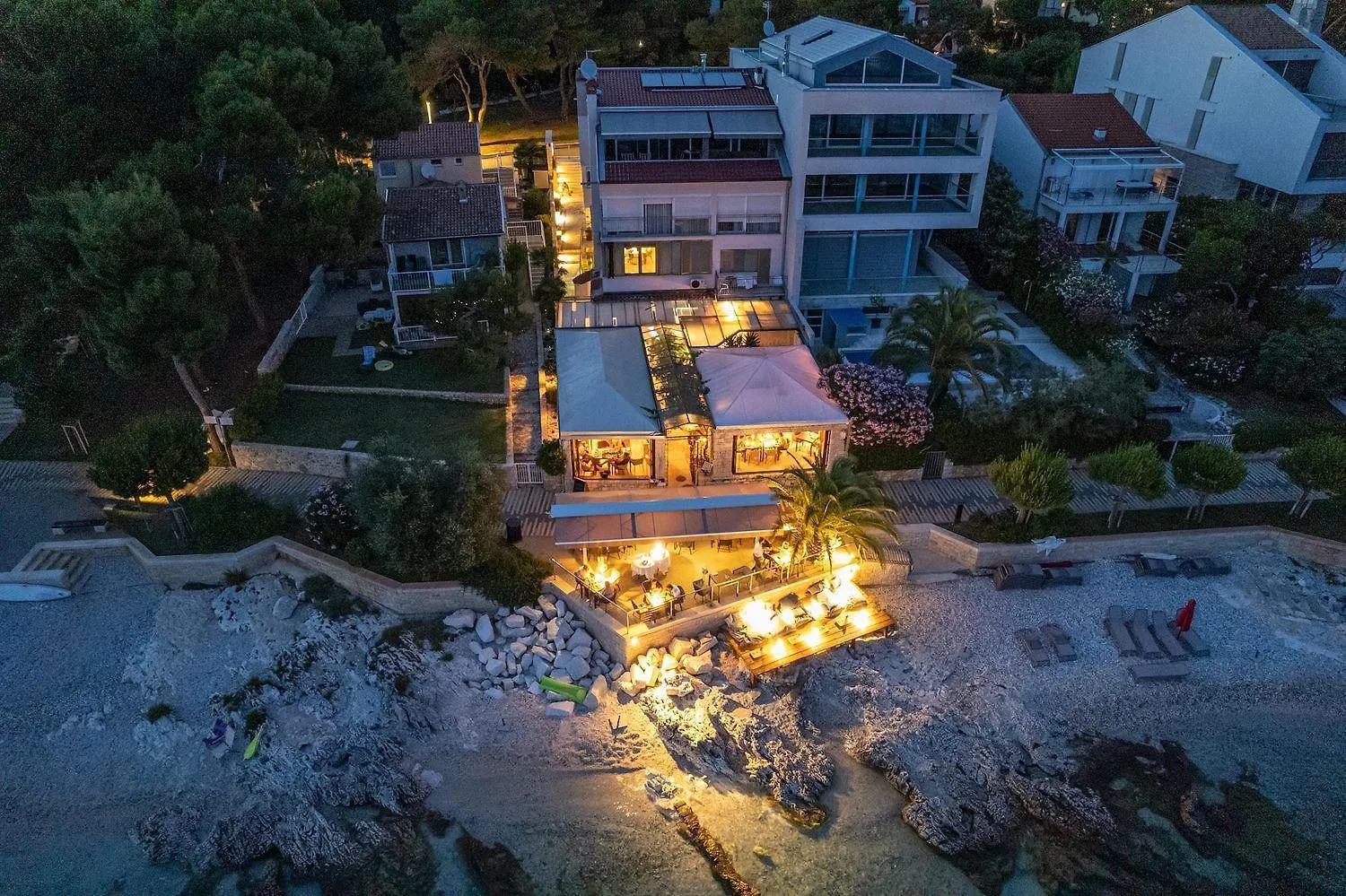 Beeindruckendes Apartment Direkt Am Strand, Gute Taxibootverbindungen Nach Rovinj Altstadt